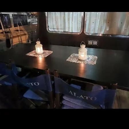 Caicco Romano 船屋